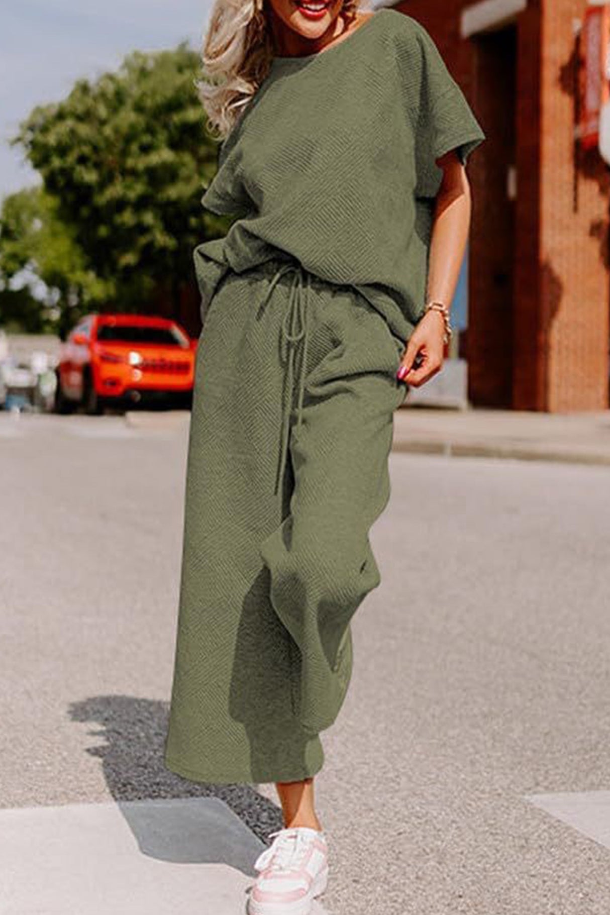 Solid Textured T-shirt Long Pants Set