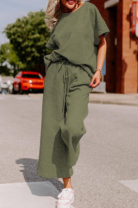 Solid Textured T-shirt Long Pants Set