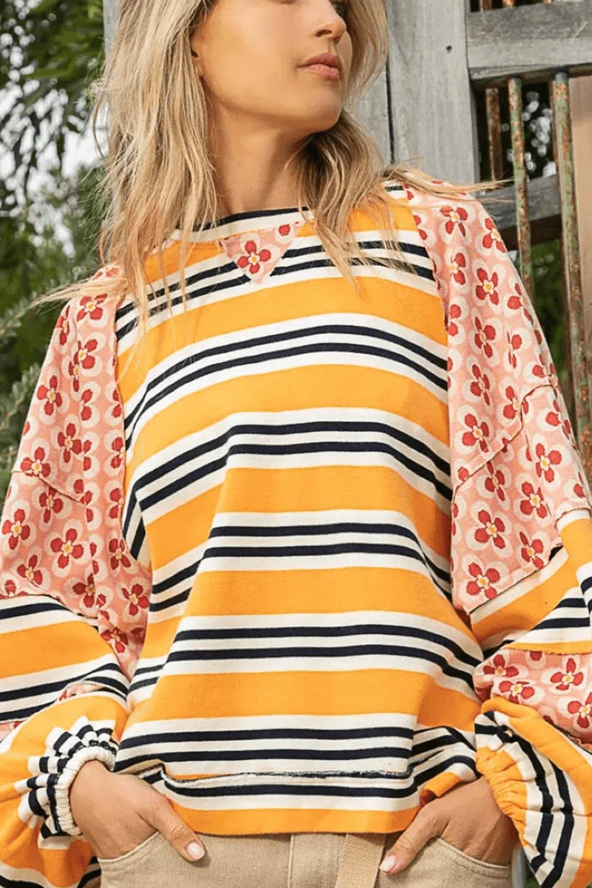 Arolora striped-floral-print-cotton-sweatshirt