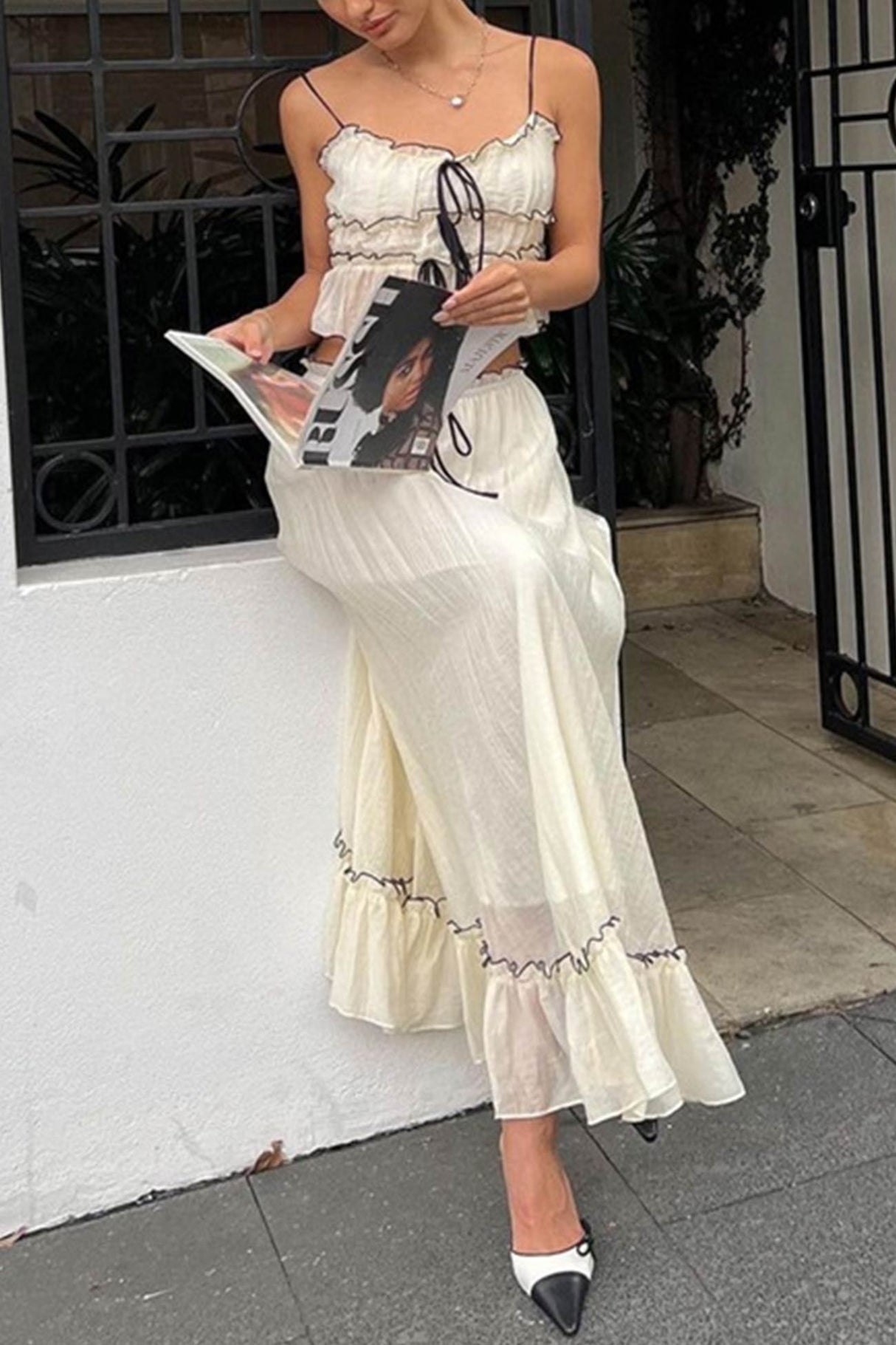 Tie-up Ruffle Midi Skirt Suits