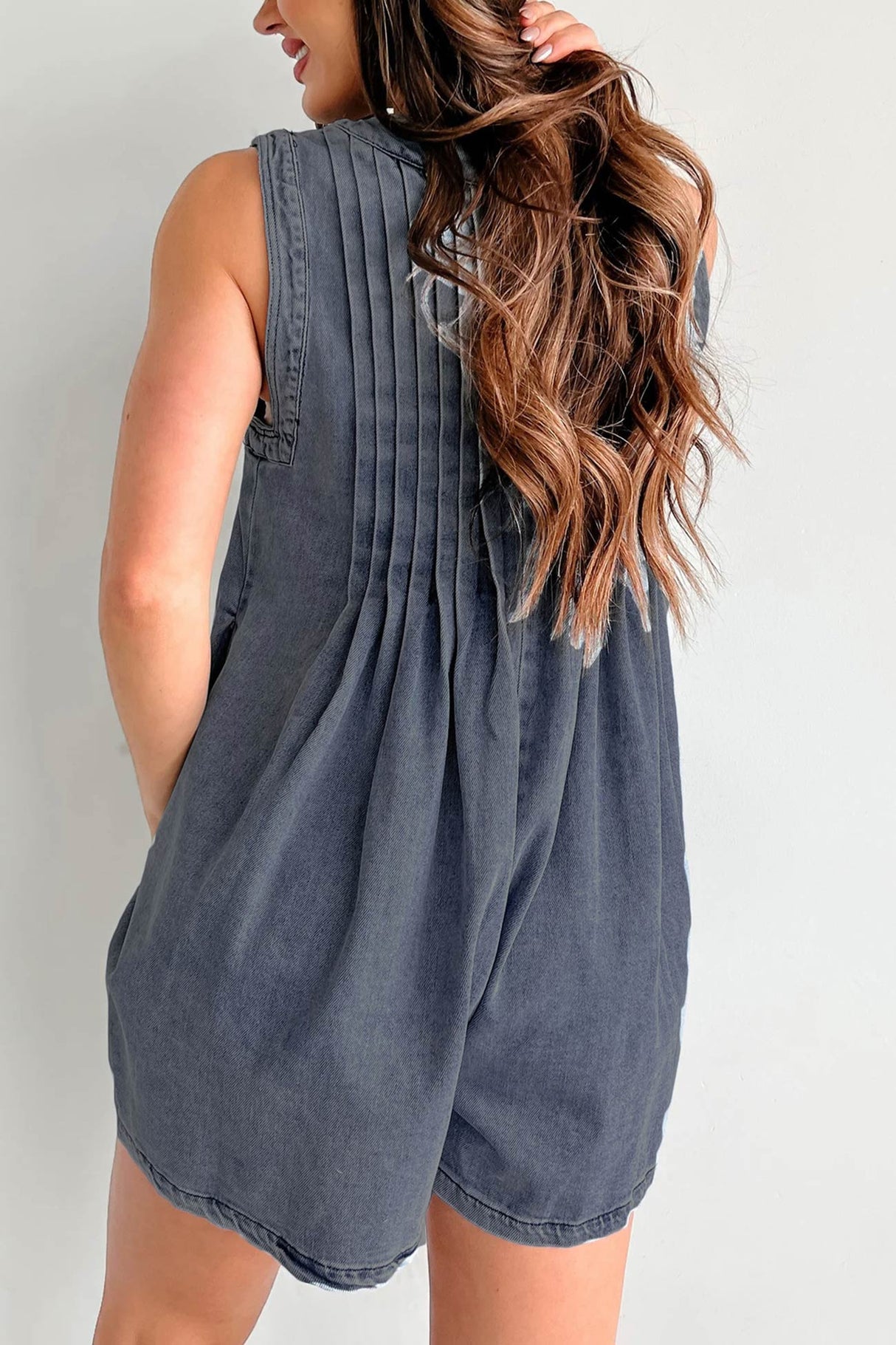 Arolora tie-up-sleeveless-denim-rompers