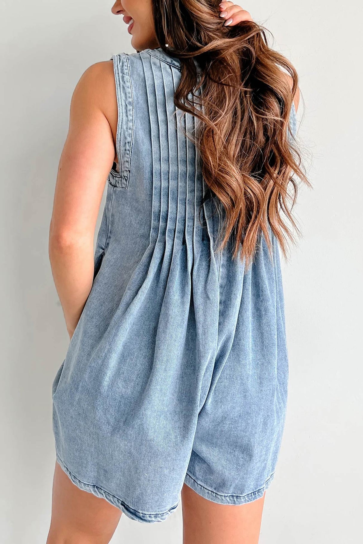 Arolora tie-up-sleeveless-denim-rompers