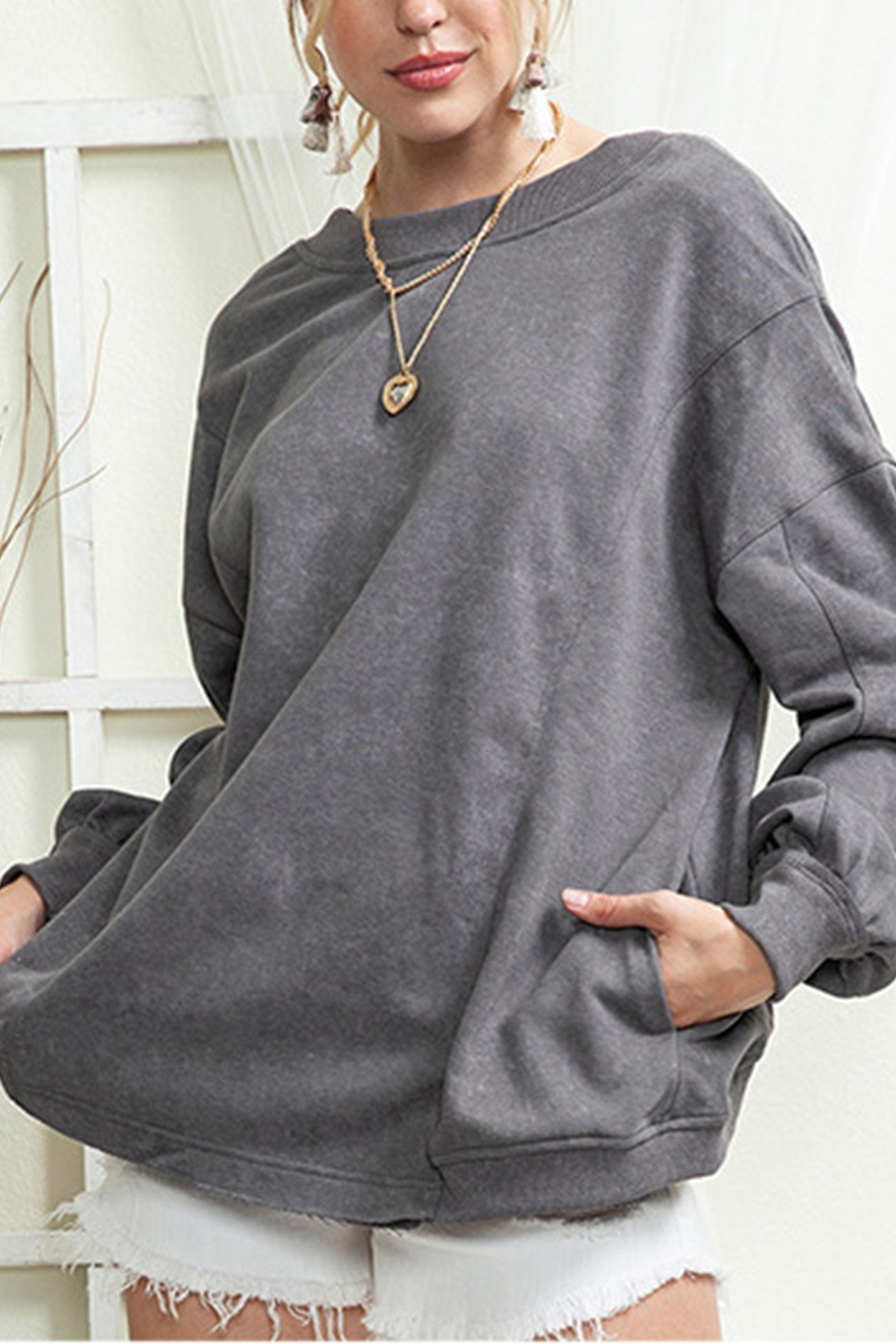 Arolora twisted-back-pocketed-ribbed-tops