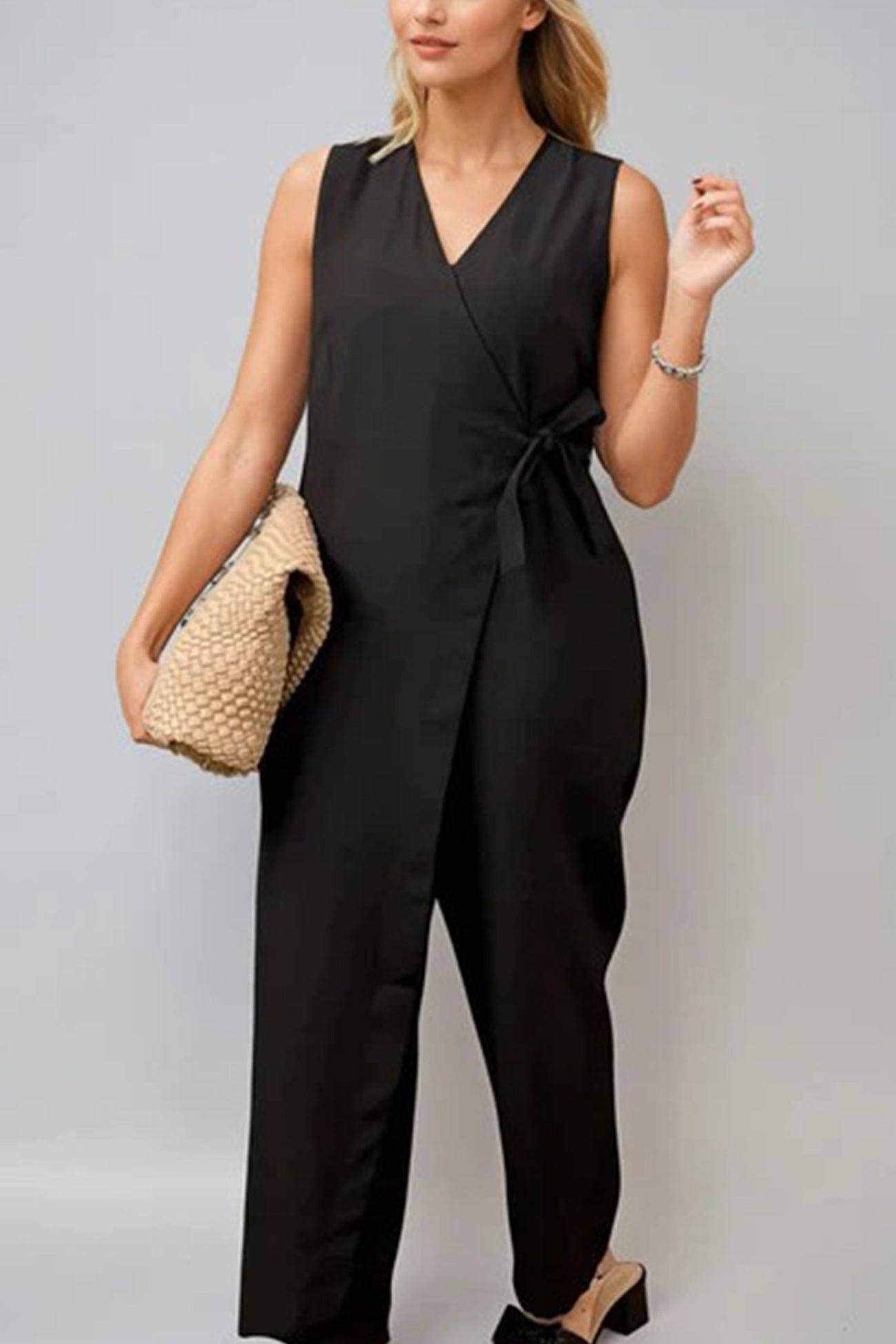 Arolora V Neck Zip-up Strappy Jumpsuits