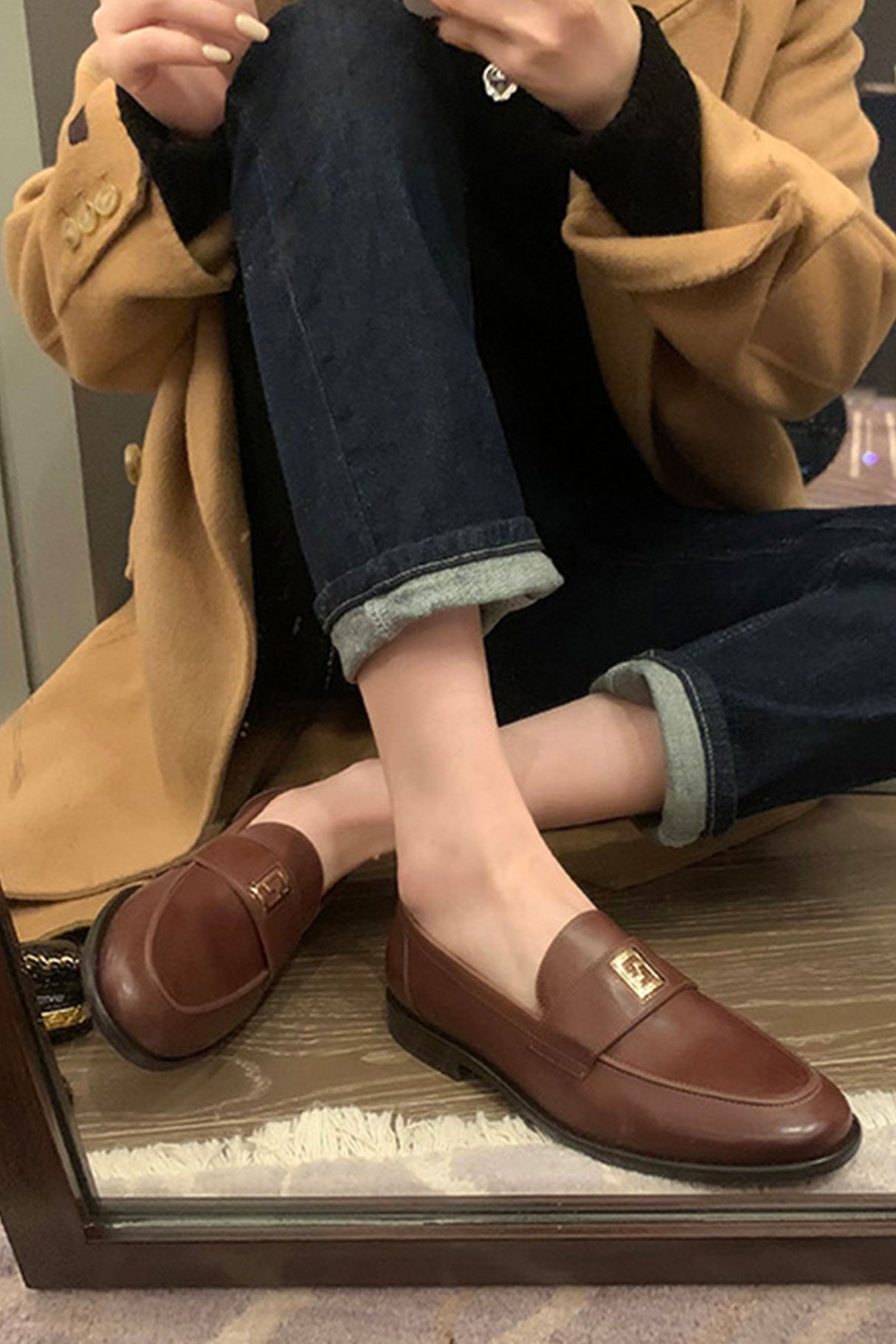 Pointed-toe Metal Buckle Loafers