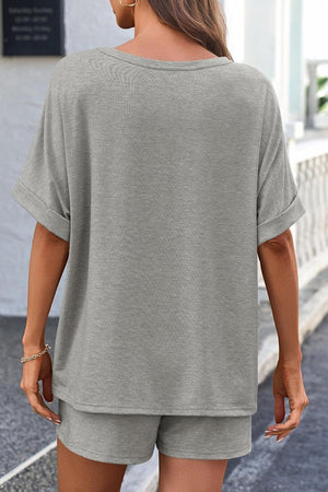 Arolora Solid Color Bat Sleeve T-shirt Shorts Set