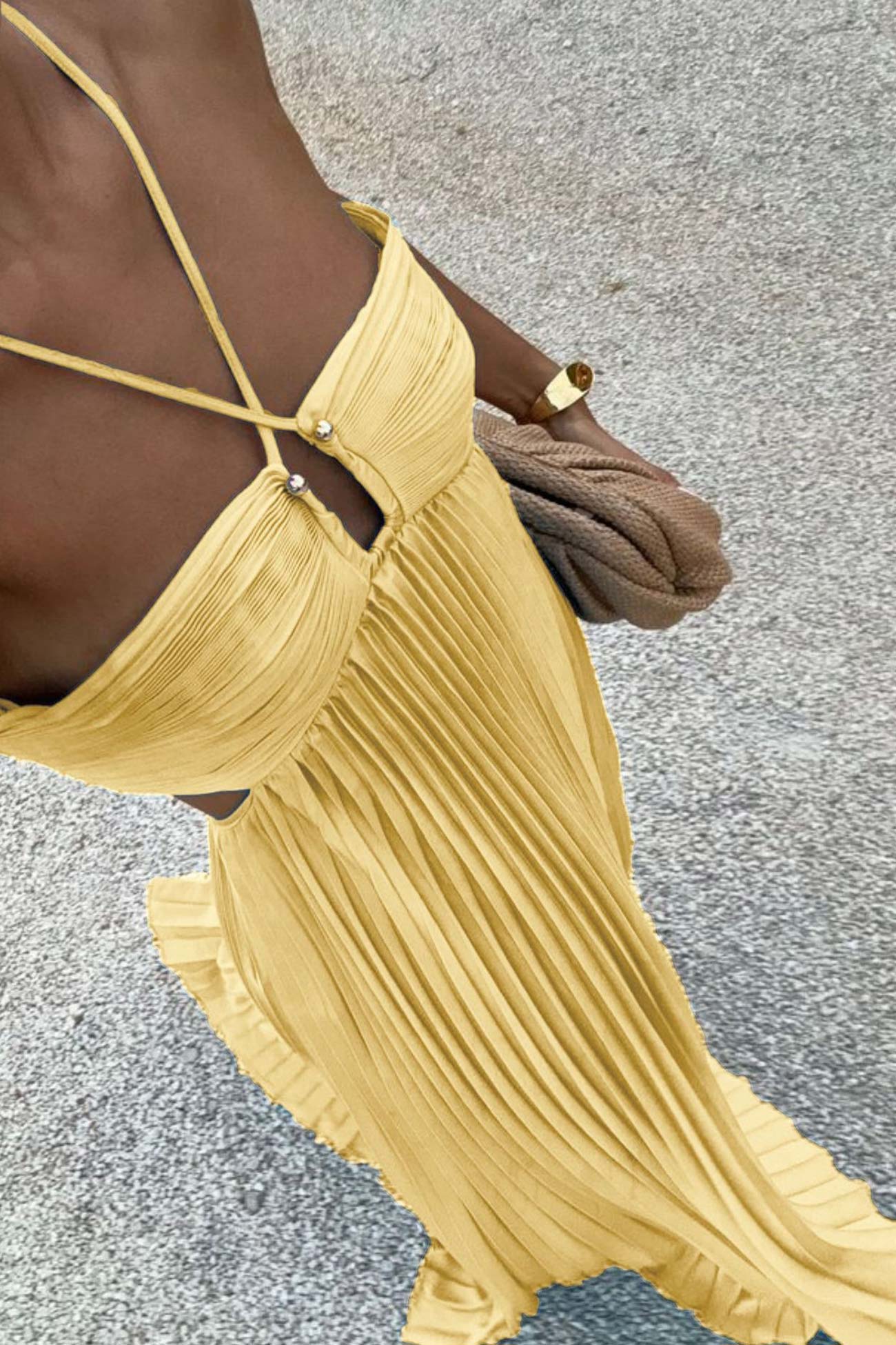 Arolora Halterneck Cutout Pleated Maxi Dress