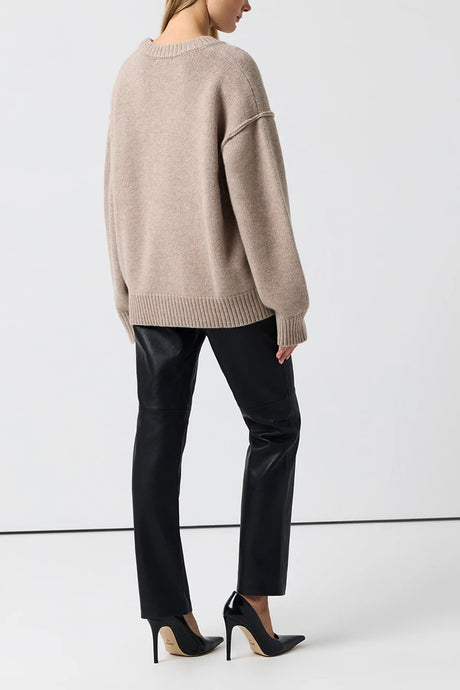 Round Neck Solid Color Pullover Sweater