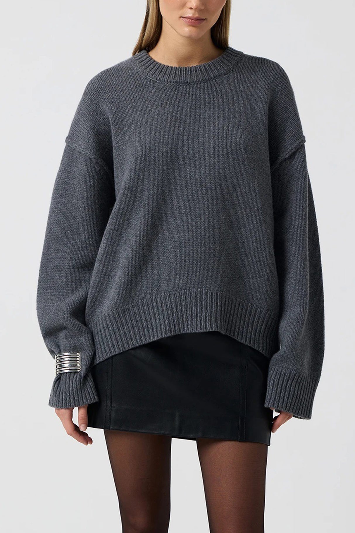 Round Neck Solid Color Pullover Sweater