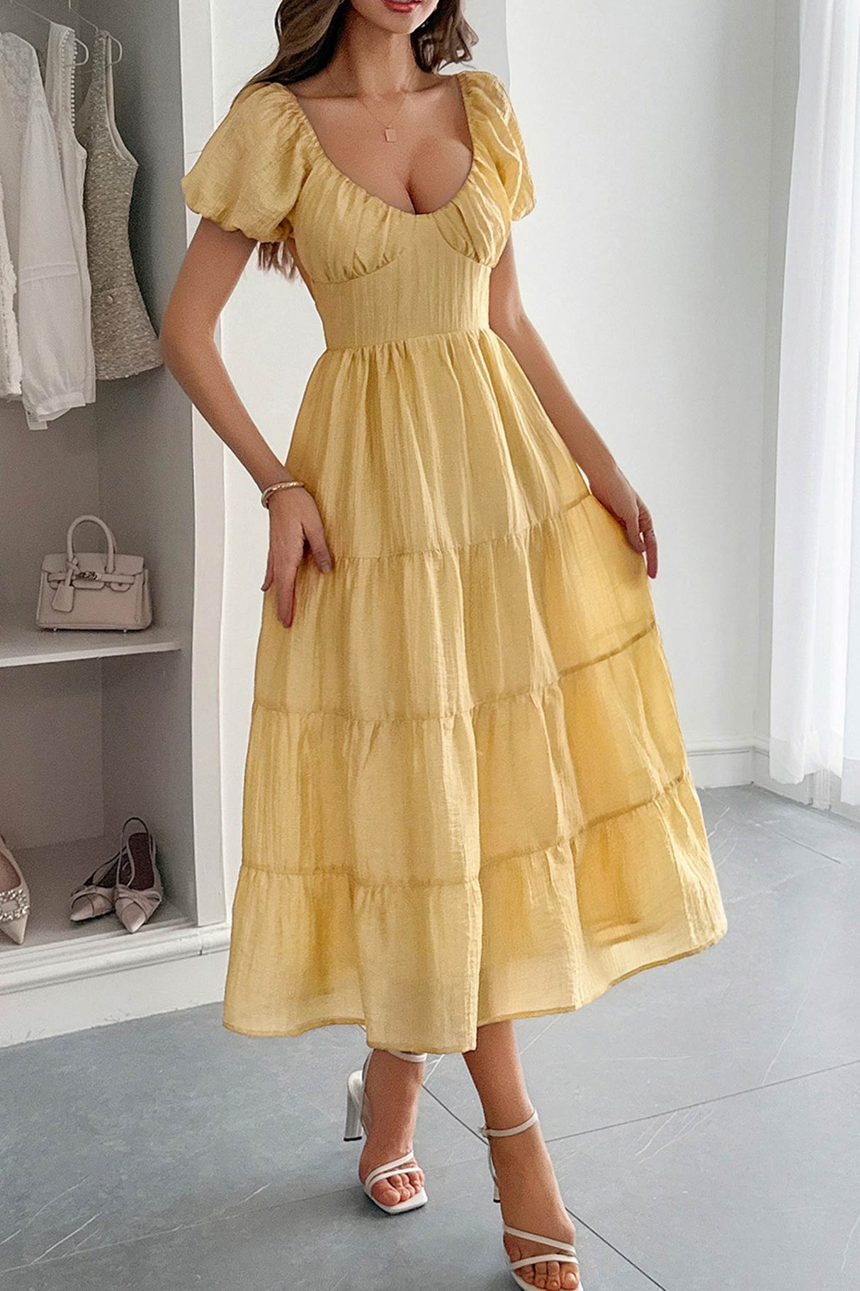 Arolora Low Cut Puff Sleeve Backless Tiered Dress