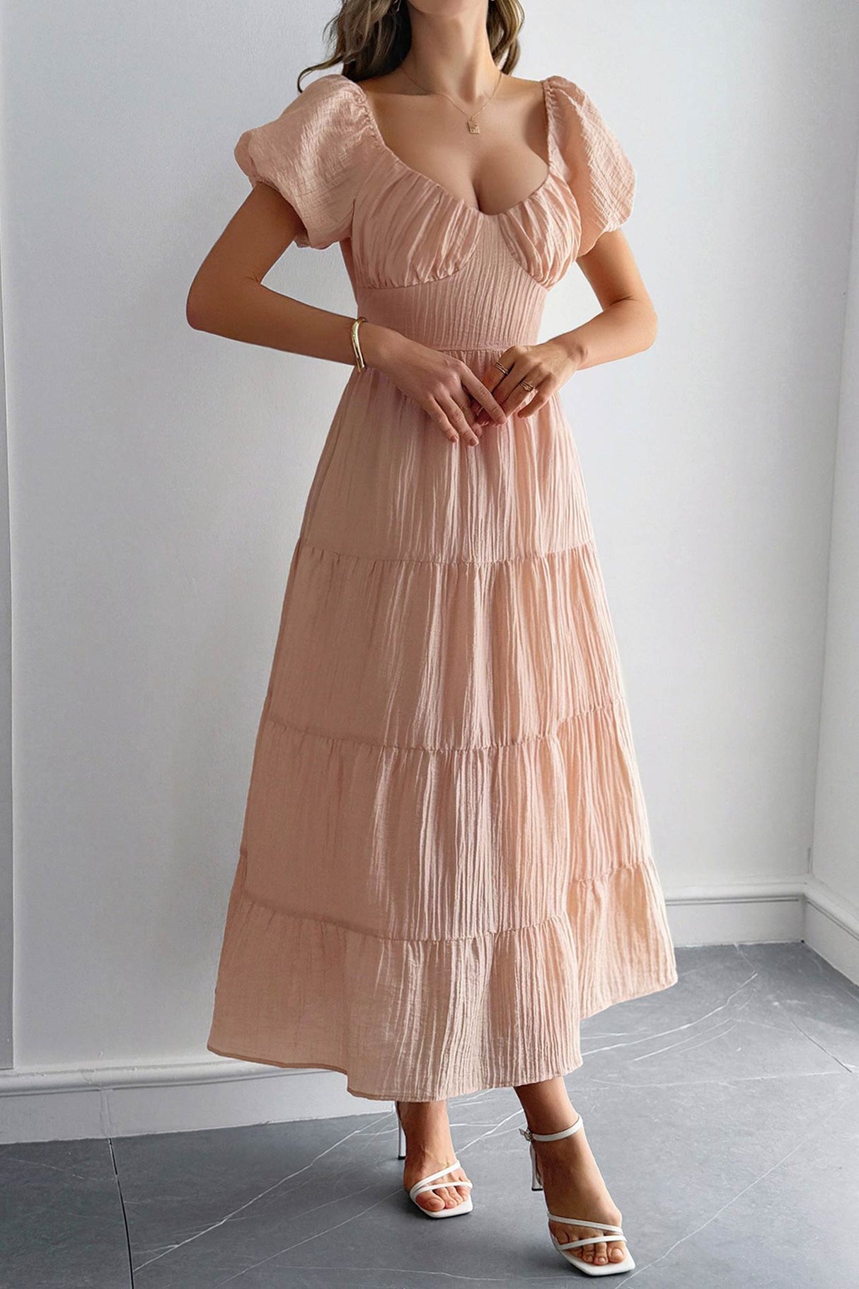 Arolora Low Cut Puff Sleeve Backless Tiered Dress