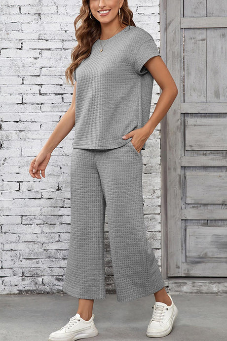 Solid Color Lattice Texture T-shirt Pants Set