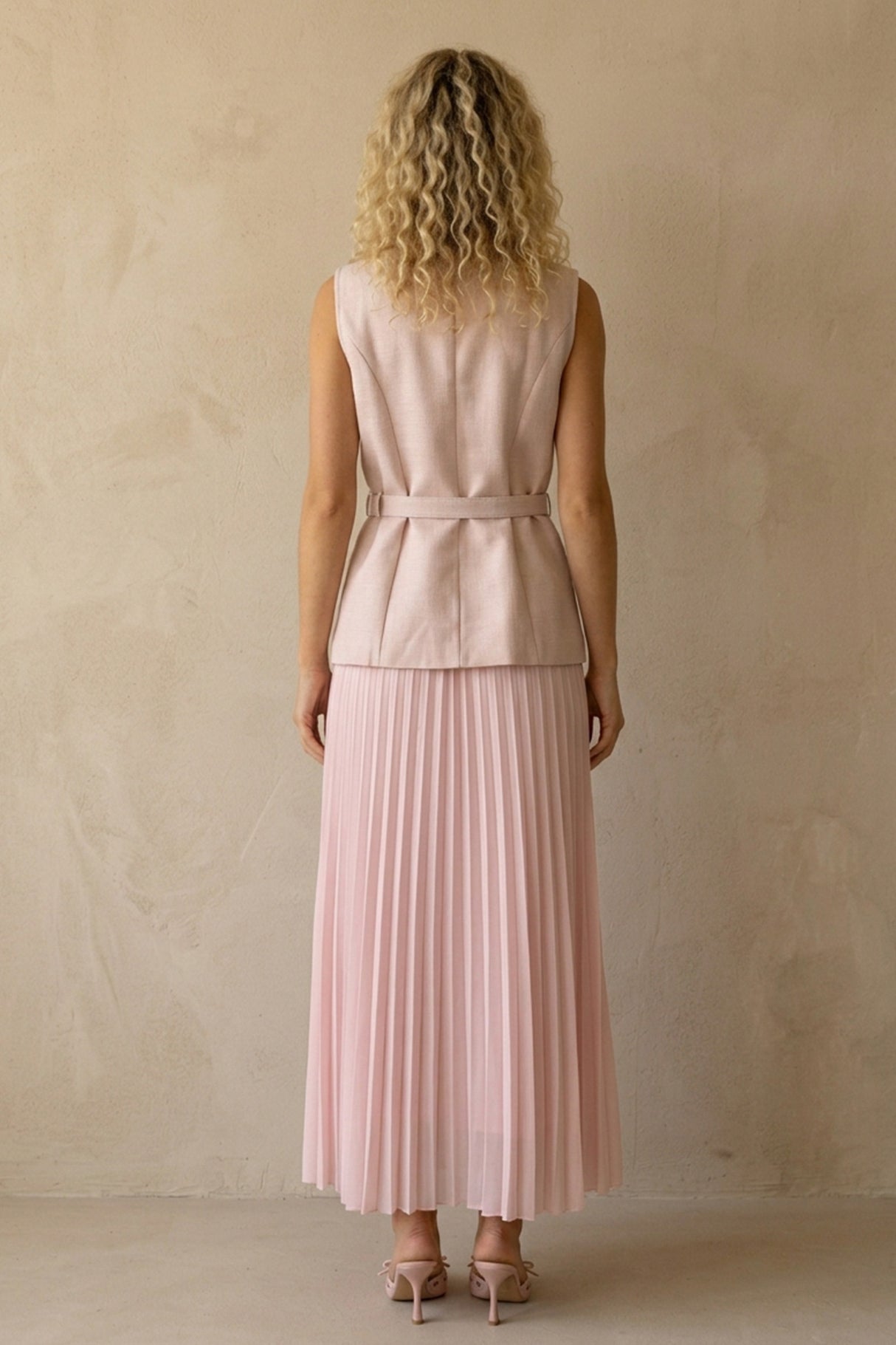 Button-down Tank Top Mesh Pleated Skirt Set