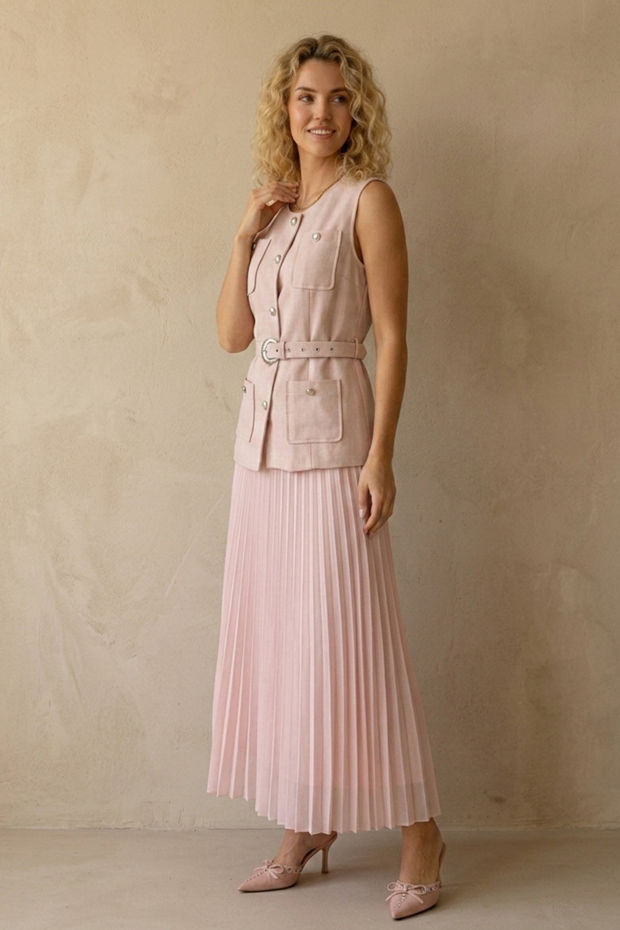 Button-down Tank Top Mesh Pleated Skirt Set