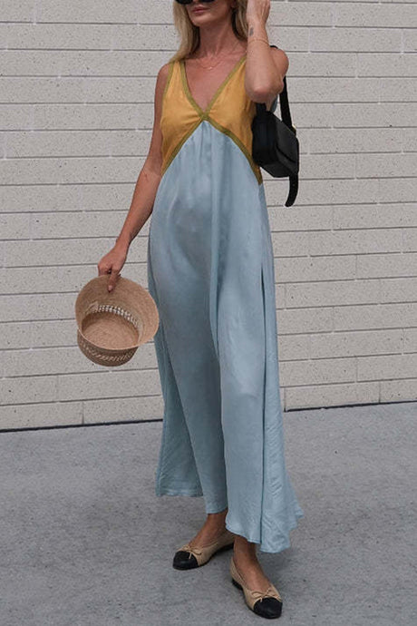 Arolora Contrast V Neck Sleeveless Maxi Dress