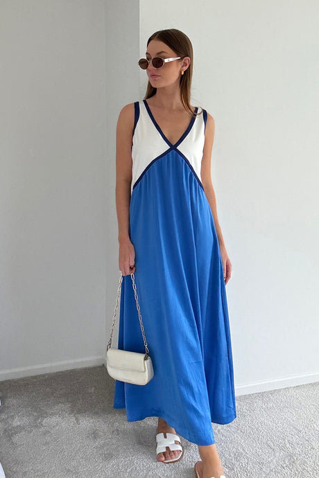 Arolora Contrast V Neck Sleeveless Maxi Dress