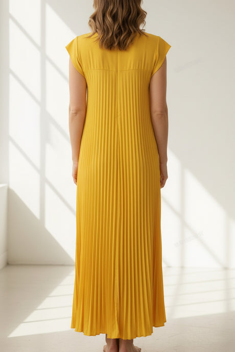Crew Neck Cap Sleeve Pleated Dress