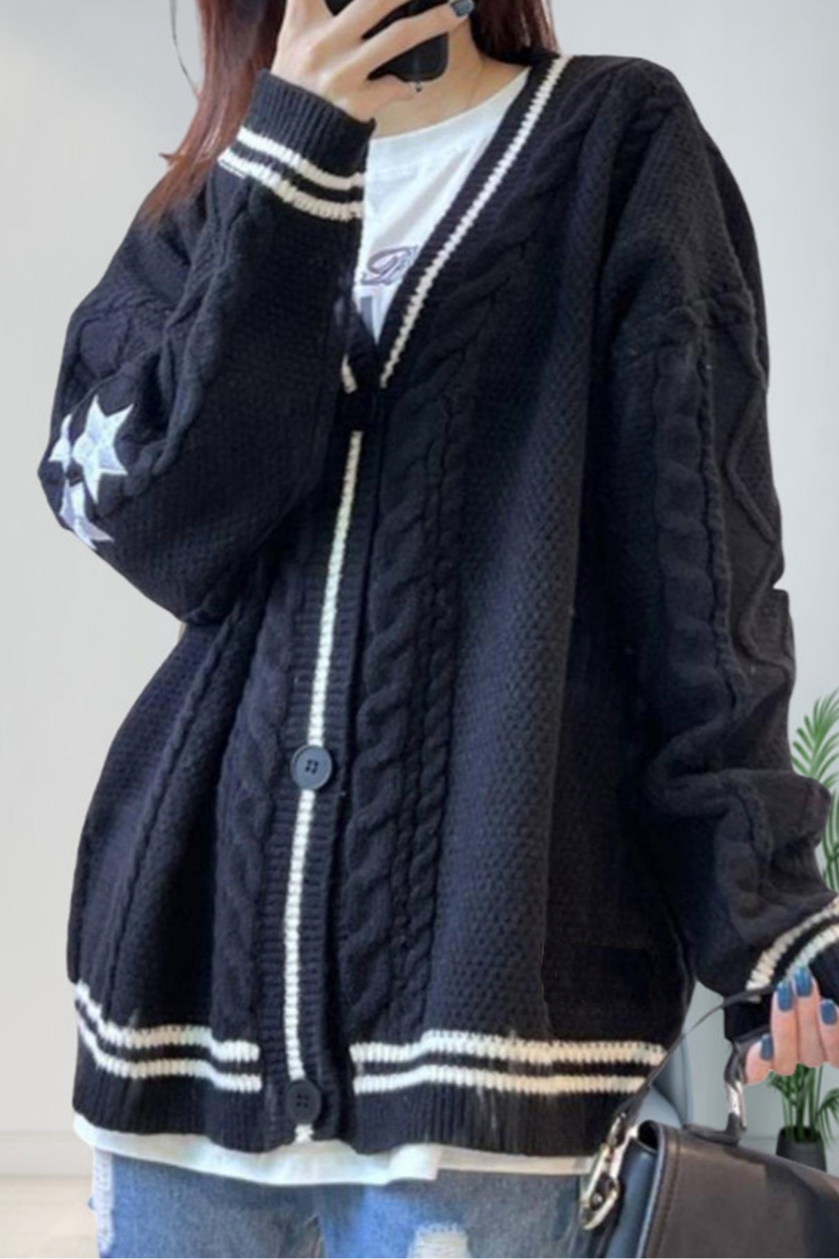 Five-pointed Star Embroidery Knit Cardigan