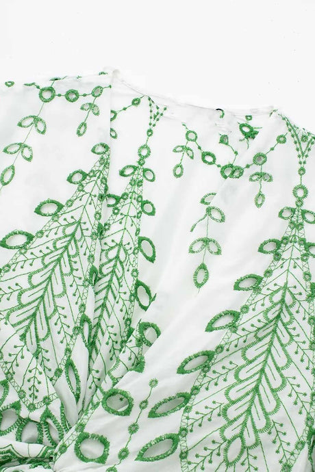 Hollow Embroidery V Neck Twisted Shorts Set