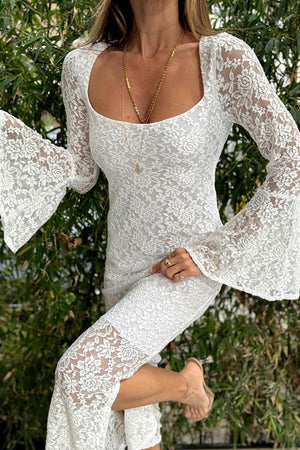 Arolora lace-long-flare-sleeve-slit-dress