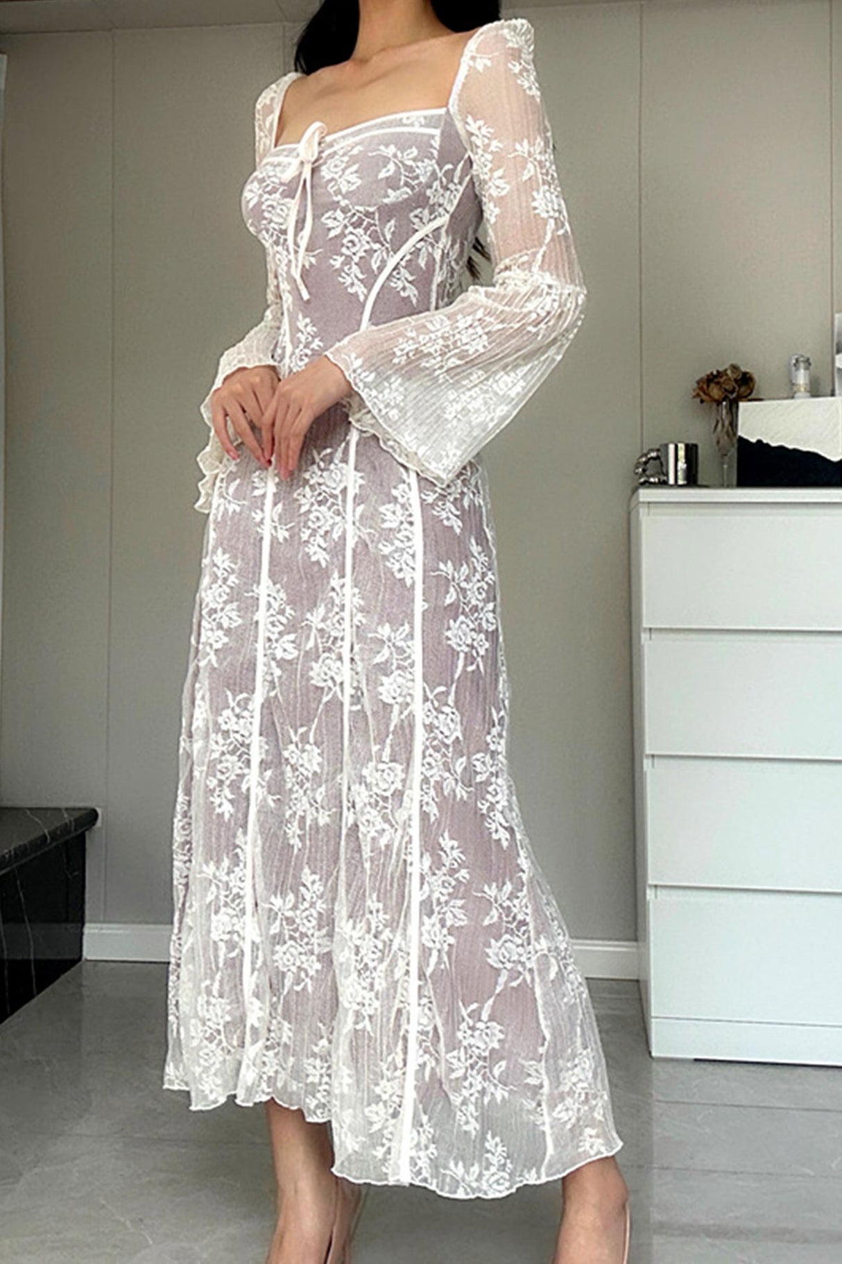 Lace Tie-up Flare Sleeve Midi Dress