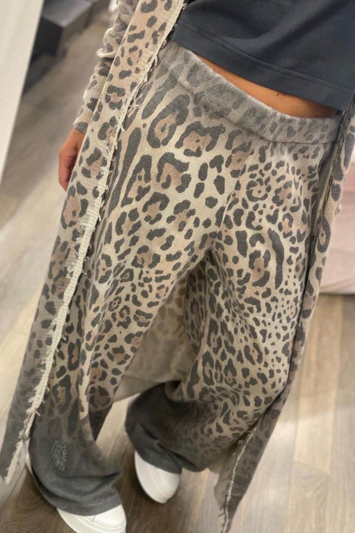 Arolora leopard-print-long-cardigan-two-piece-pants-suits