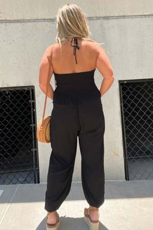 Low Cut Halterneck Pocketed Jumpsuits