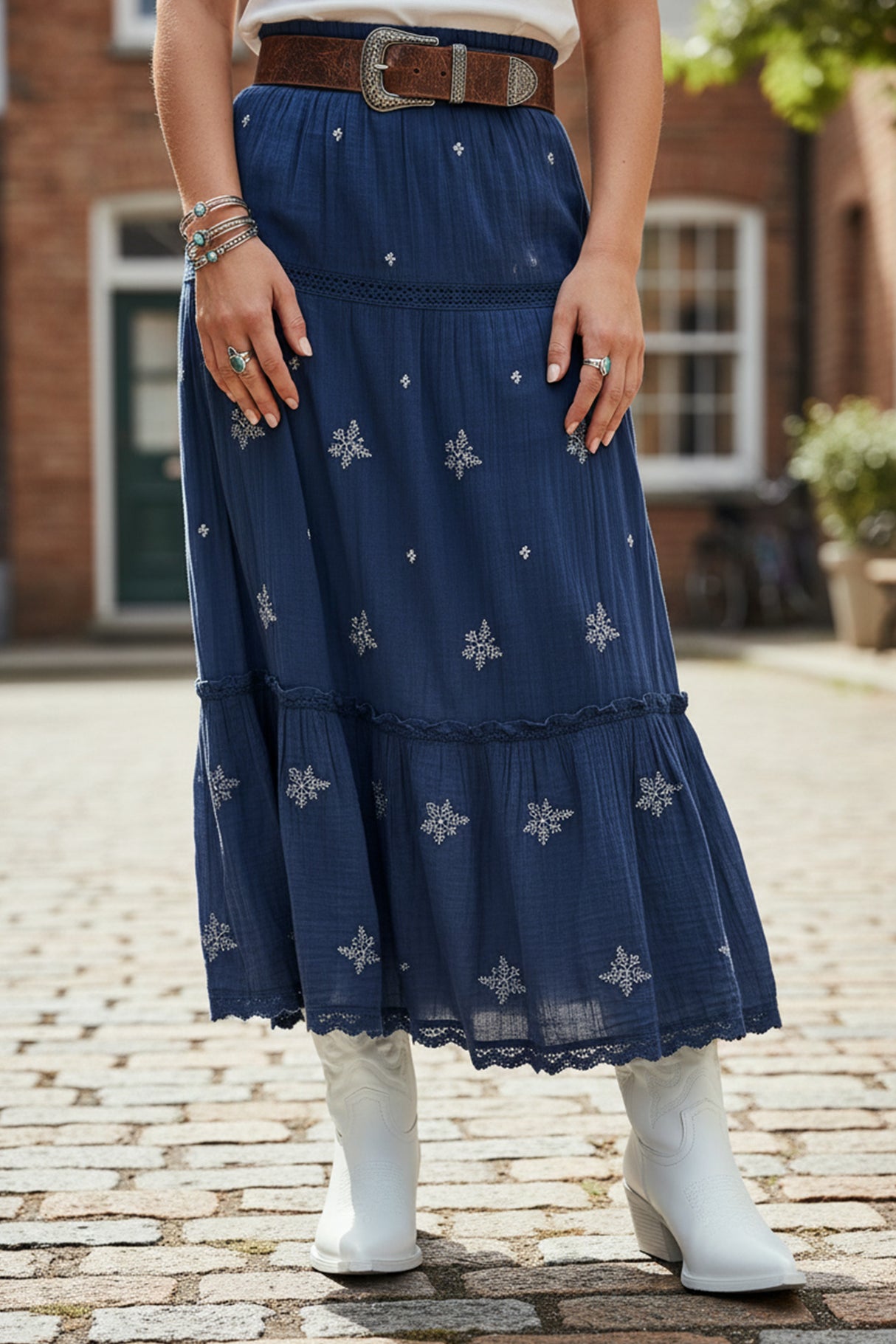 Pointed-toe Mid-calf Chunky Heel Cowboy Boots