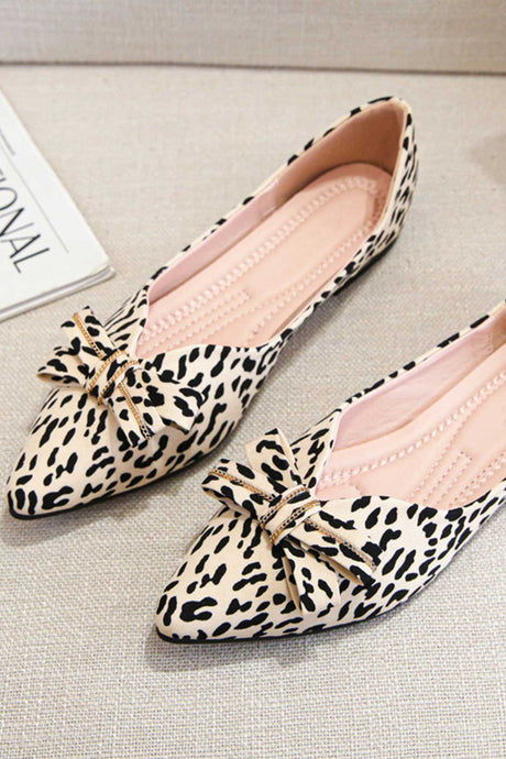 Pointed Toe Leopard Print Bow Flats