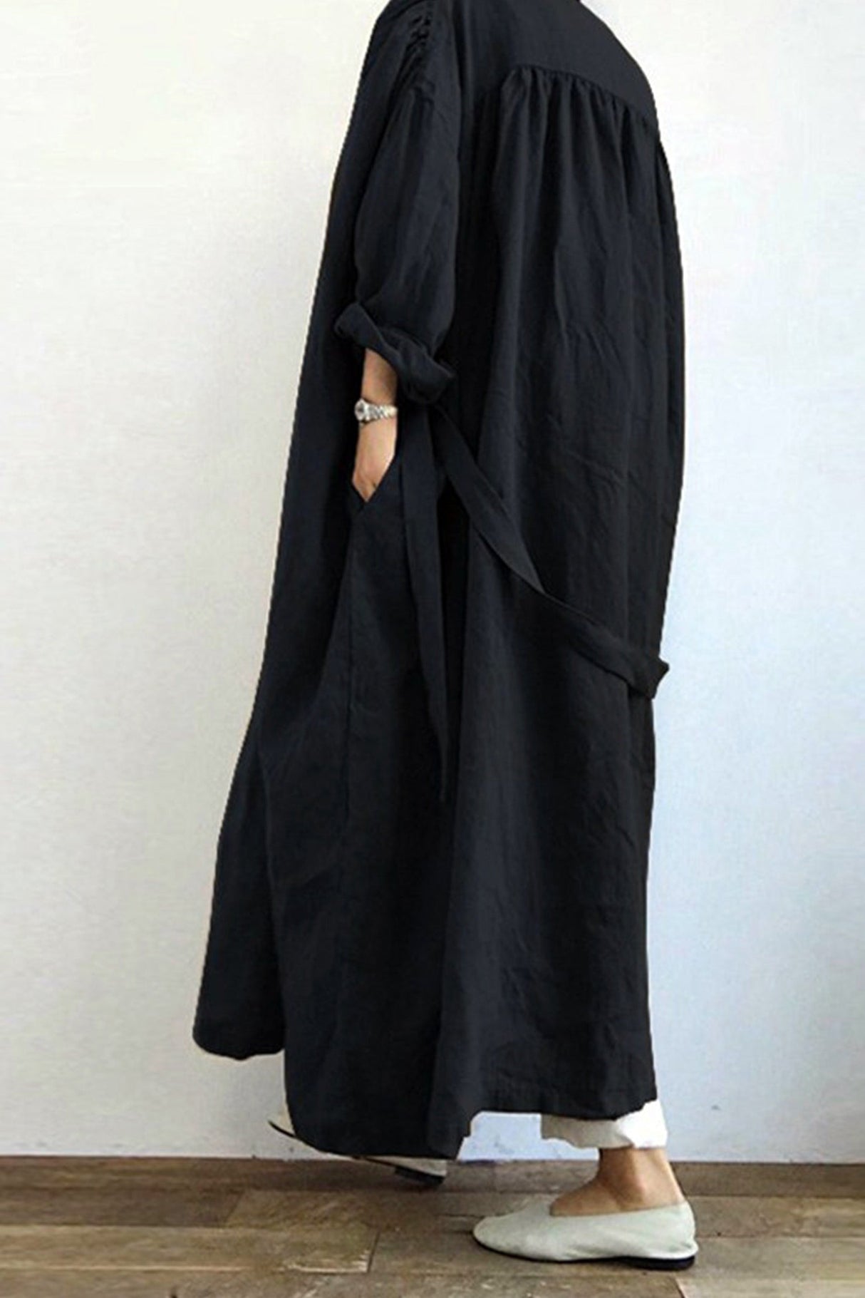 Arolora solid-color-pocketed-long-trench-coat