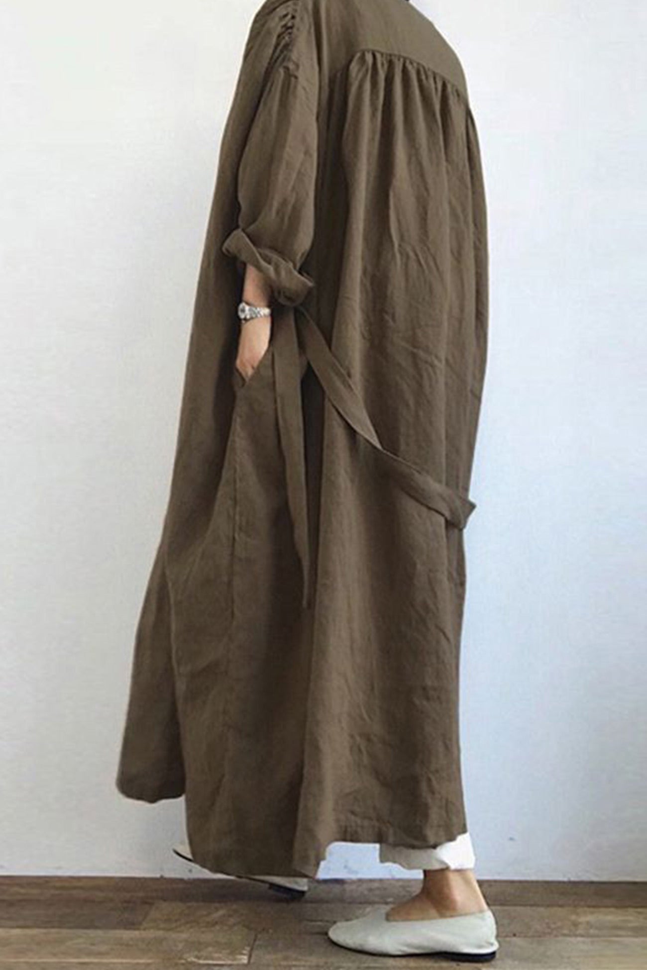 Arolora solid-color-pocketed-long-trench-coat
