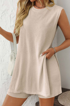 Arolora Solid Color Slit Knit Vest Shorts Set