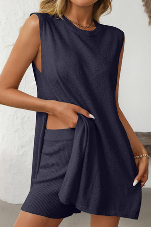 Arolora Solid Color Slit Knit Vest Shorts Set