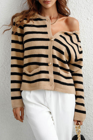 Arolora striped-front-with-pocket-cardigan