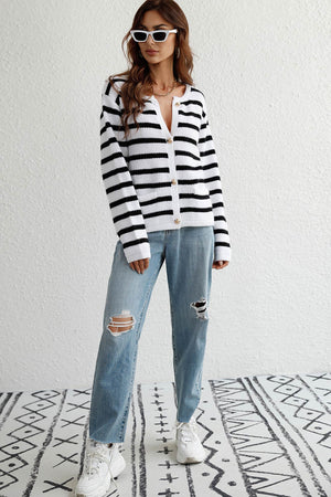 Arolora striped-front-with-pocket-cardigan