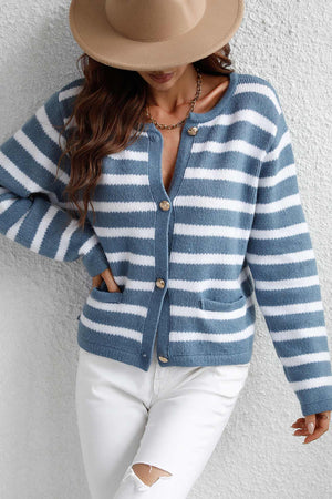Arolora striped-front-with-pocket-cardigan