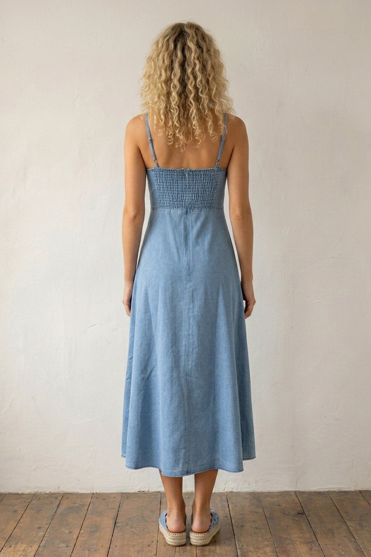 V-Neck Corset Cami Denim Swing Dress AROLORA V-Neck Corset Cami Denim Swing Dress AROLORA
