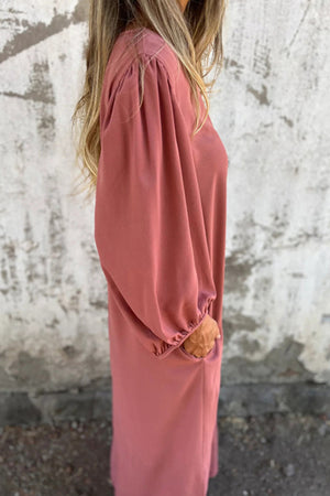Arolora V Neck Lantern Sleeve Maxi Dress