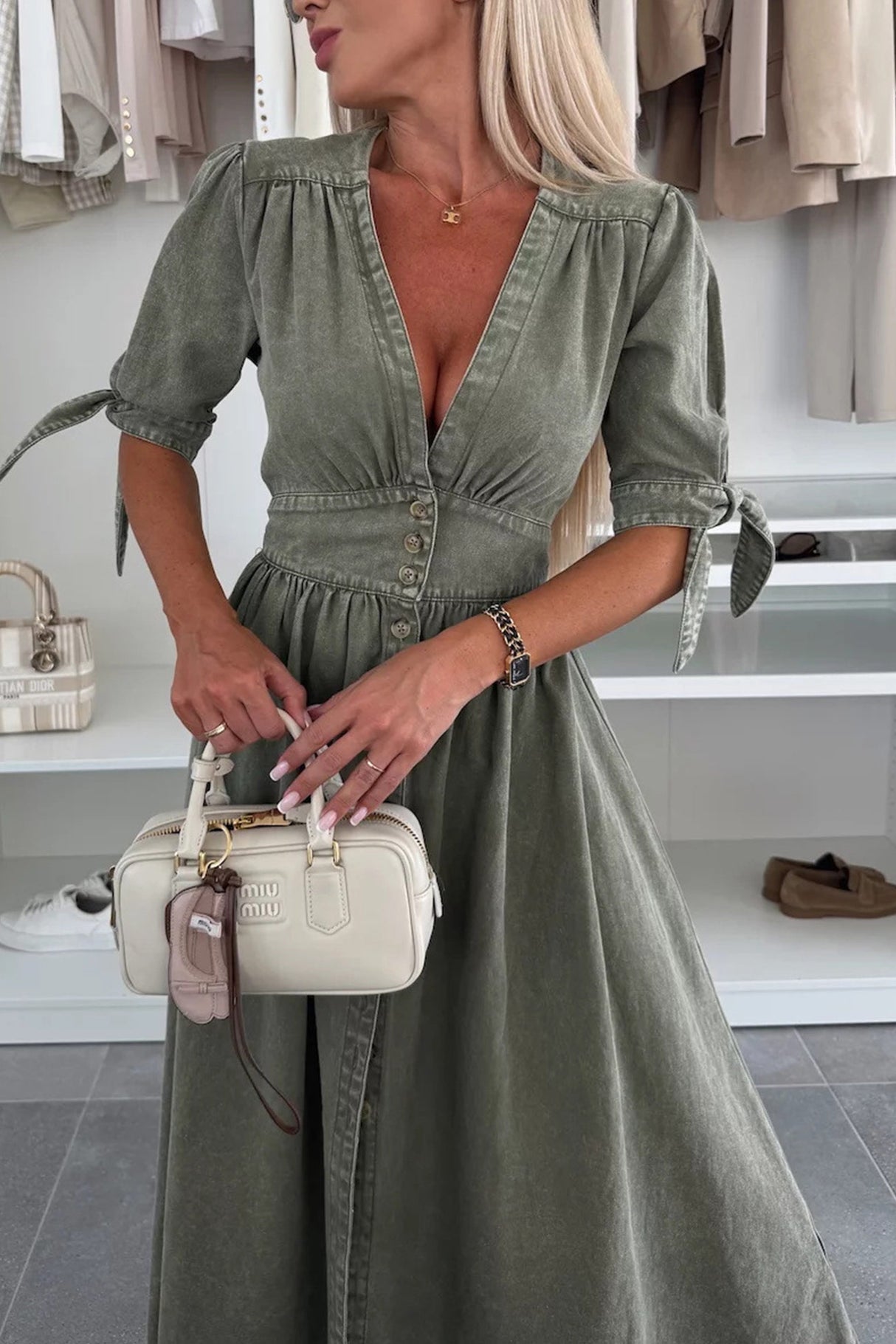 Arolora V-neck Single-breasted Denim Dress