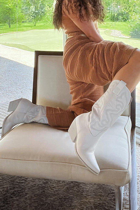 Pointed-toe Mid-calf Chunky Heel Cowboy Boots