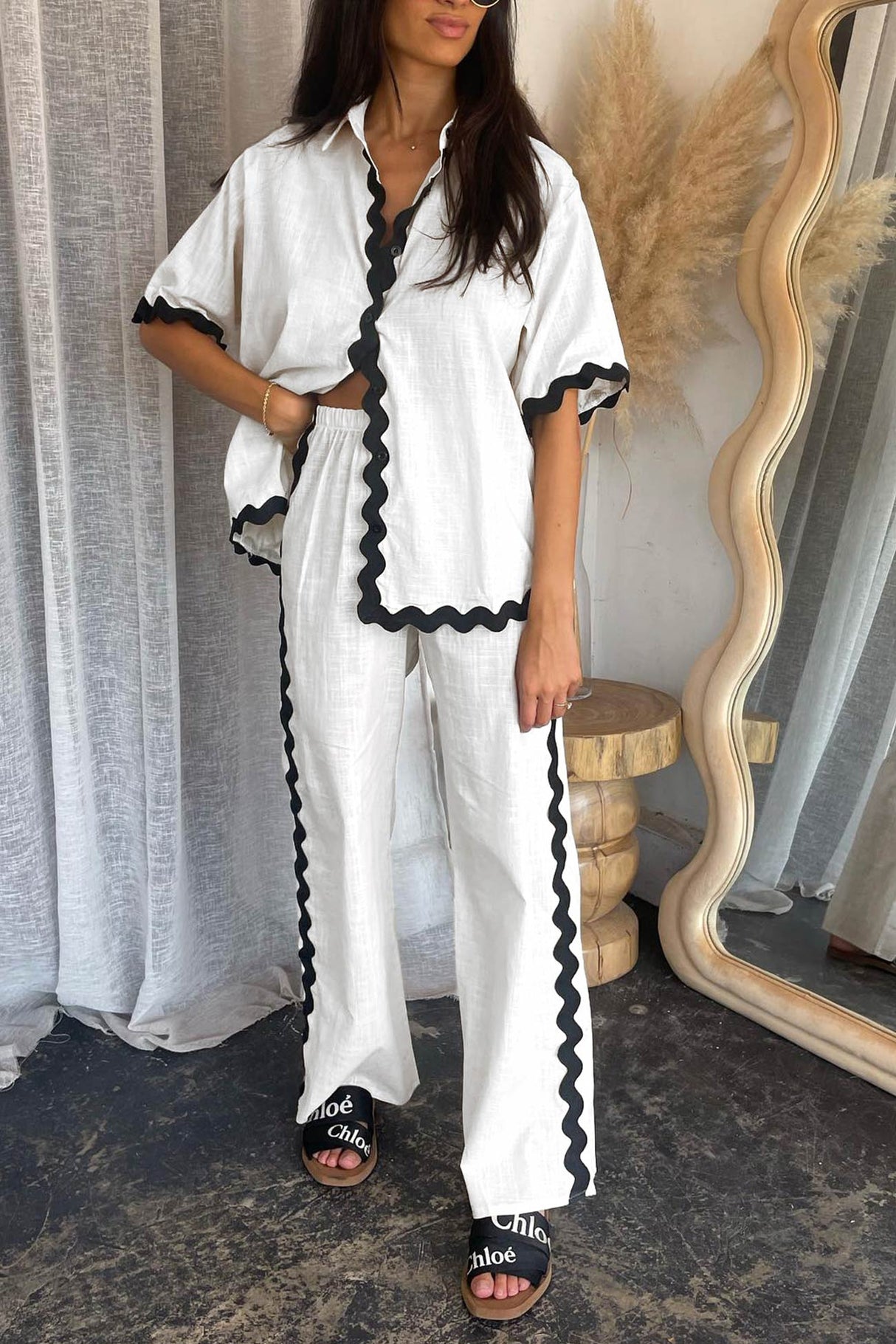 Arolora wavy-stitching-blouse-long-pants-set