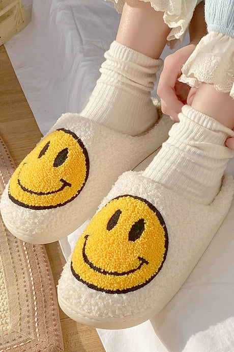 Smiley Slip-on Home Flush Slippers