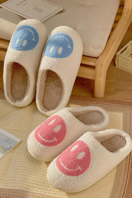 Smiley Slip-on Home Flush Slippers